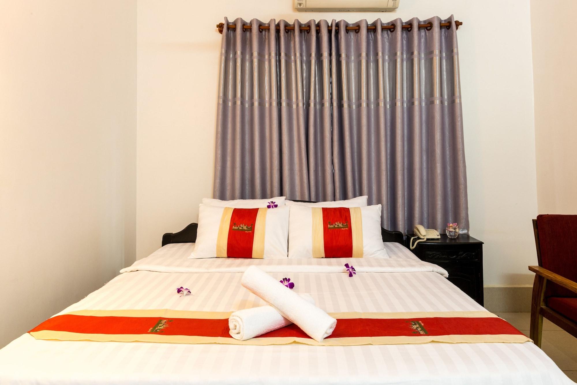 The Unique Angkor Villa Siem Reap Dış mekan fotoğraf