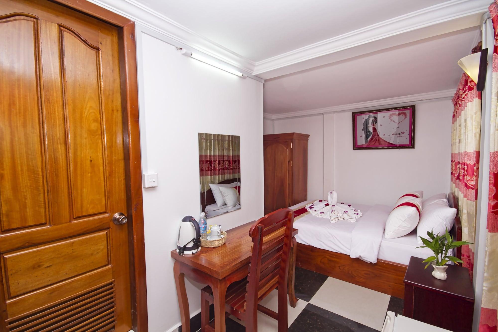 The Unique Angkor Villa Siem Reap Dış mekan fotoğraf