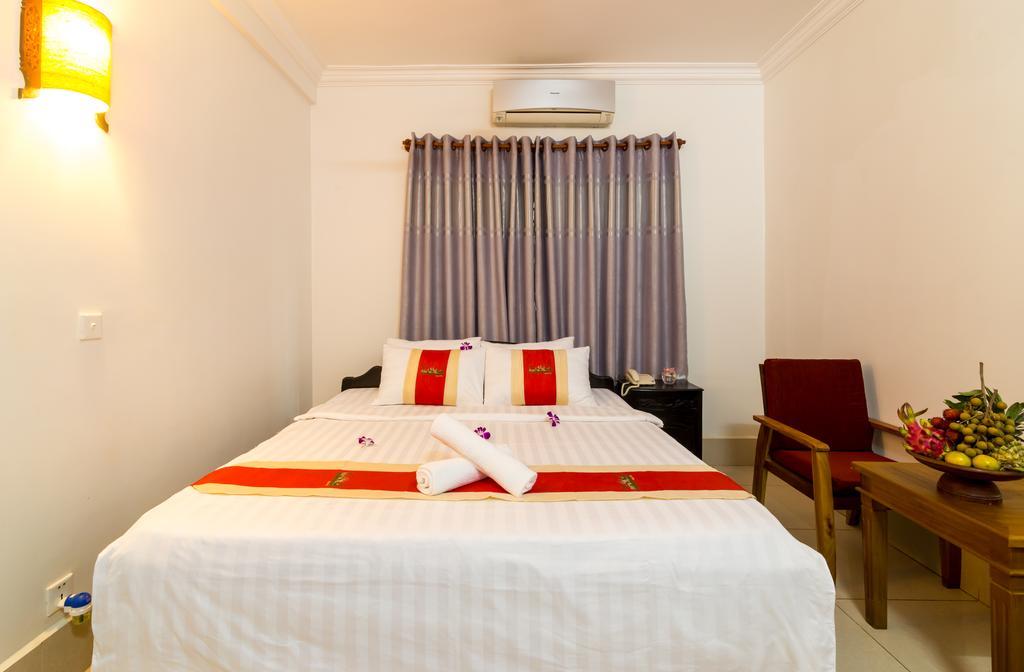 The Unique Angkor Villa Siem Reap Dış mekan fotoğraf